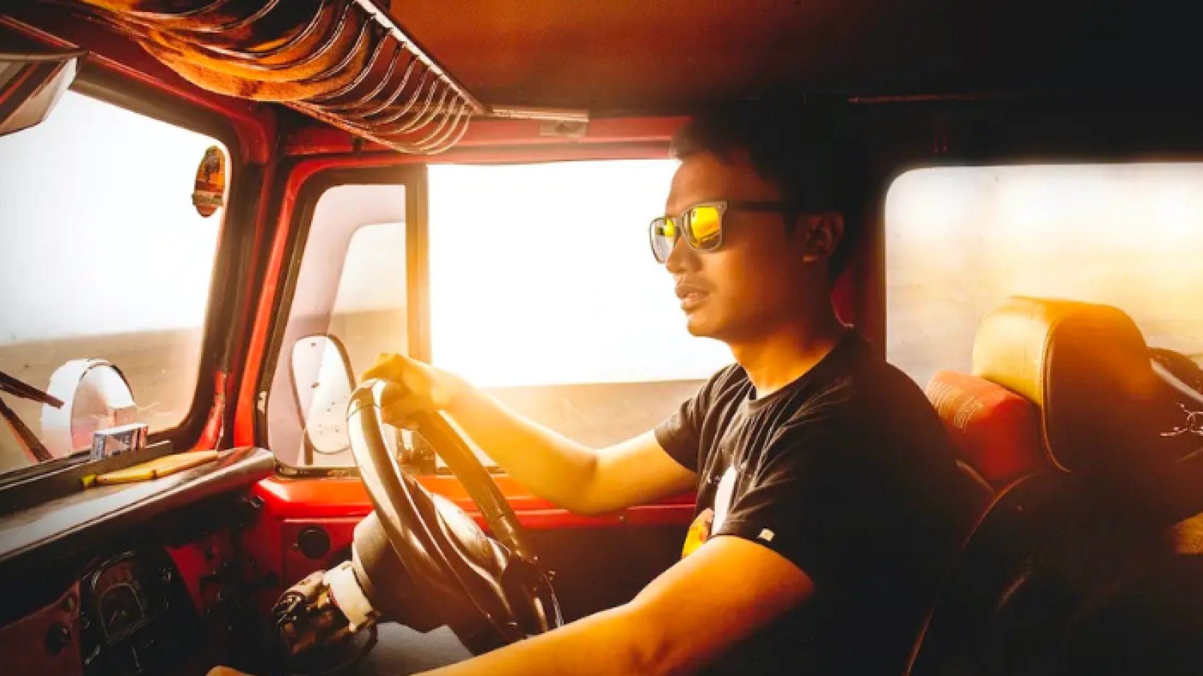 Vas-fumando__-Cámaras-con-IA-hablan-a-los-transportistas_-por-seguridad-de-todos_1